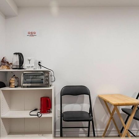 Simple & Tidy Private Rooms 多伦多 外观 照片
