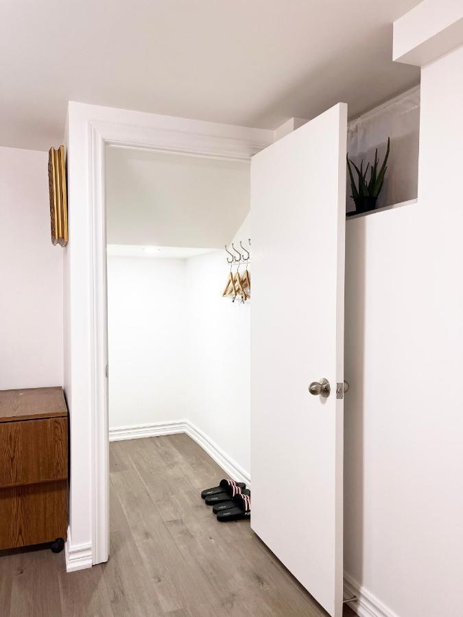 Simple & Tidy Private Rooms 多伦多 外观 照片