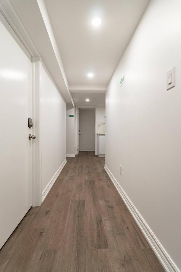 Simple & Tidy Private Rooms 多伦多 外观 照片