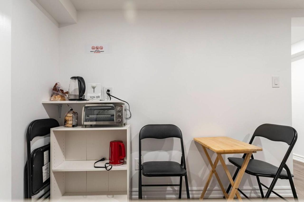 Simple & Tidy Private Rooms 多伦多 外观 照片
