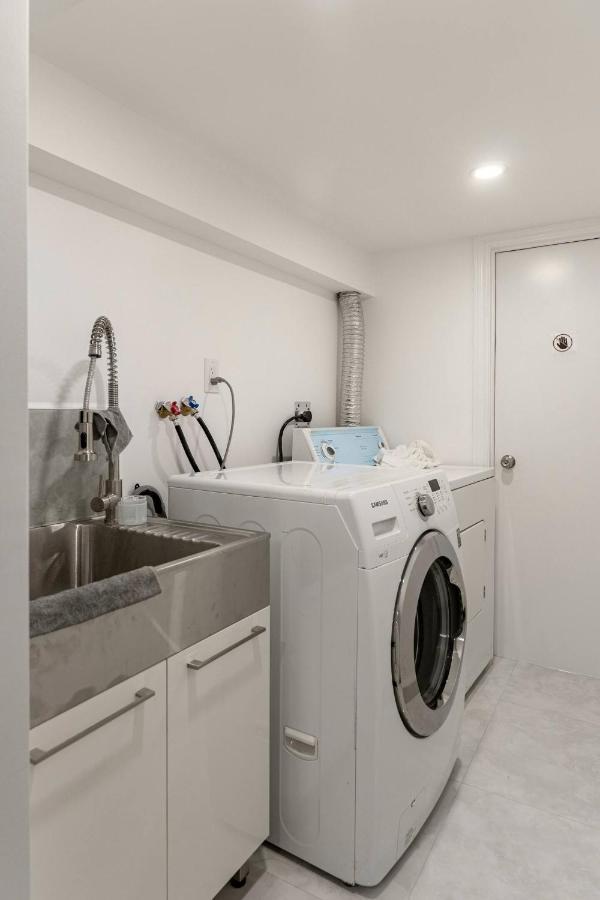Simple & Tidy Private Rooms 多伦多 外观 照片