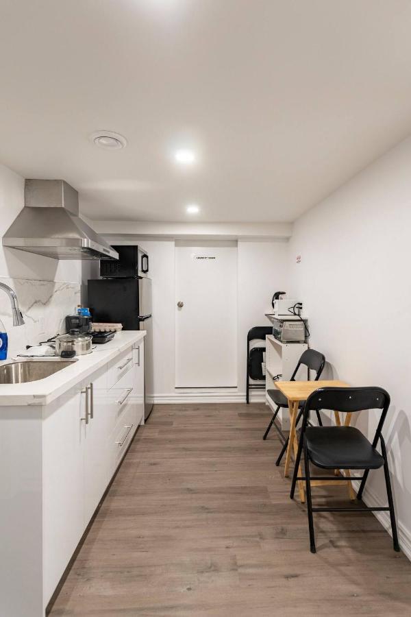 Simple & Tidy Private Rooms 多伦多 外观 照片