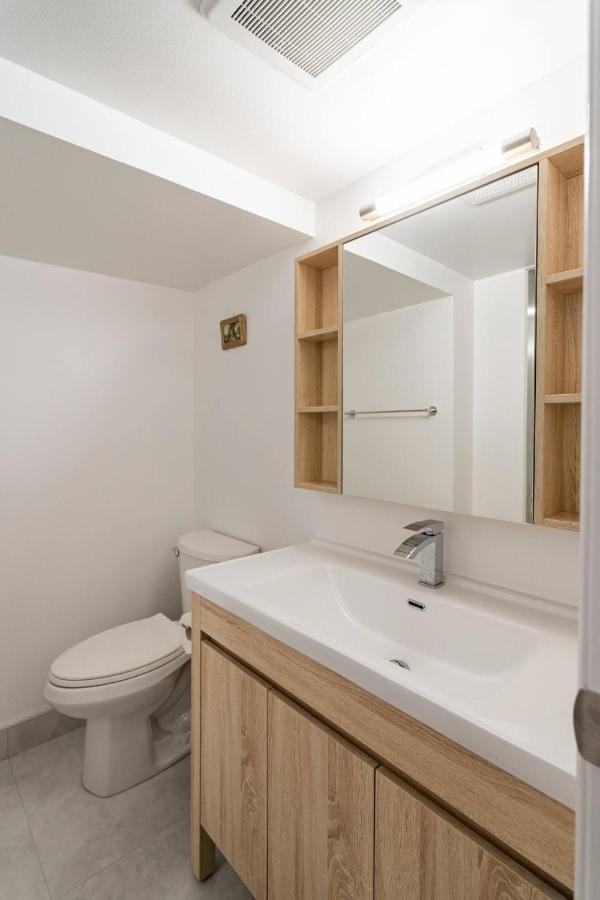Simple & Tidy Private Rooms 多伦多 外观 照片